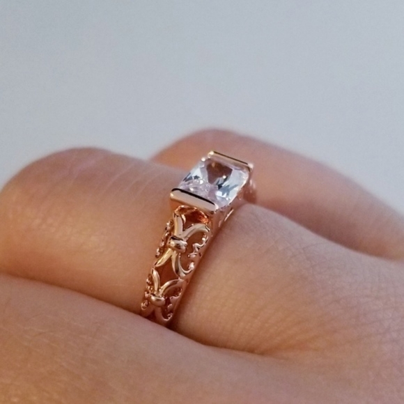 18k Rose Gold Horizontal Filigree Band - Picture 8 of 8